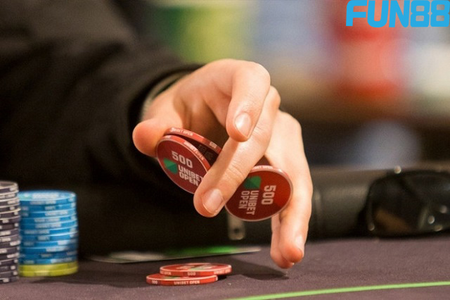cách bluff trong poker là gì